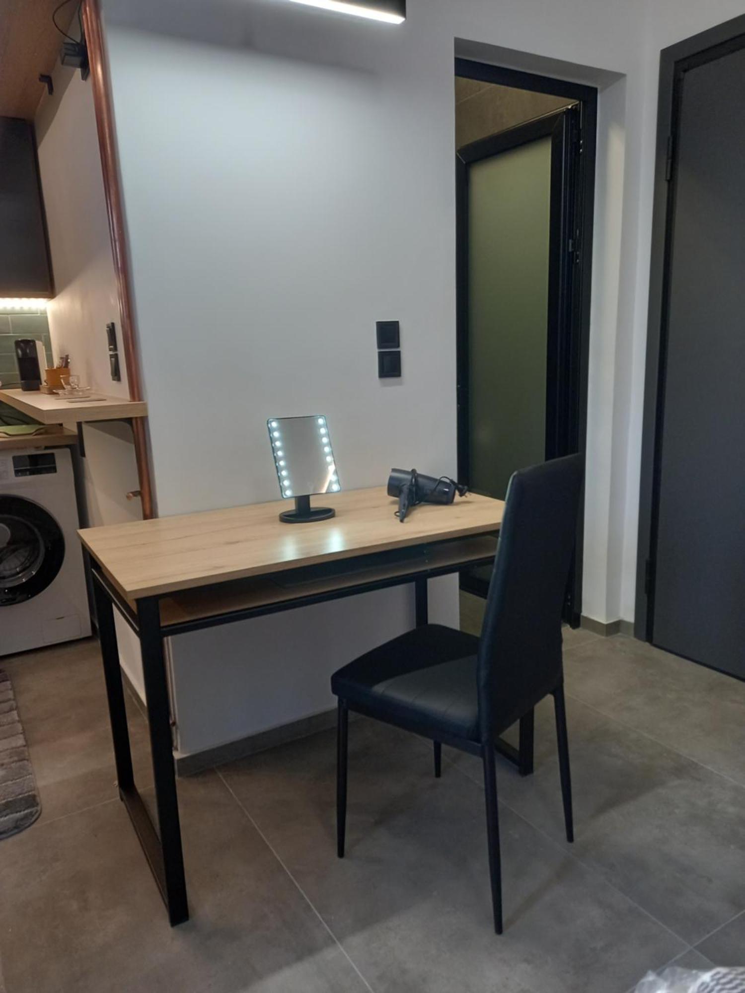 Studio Mayer Patras Eksteriør billede